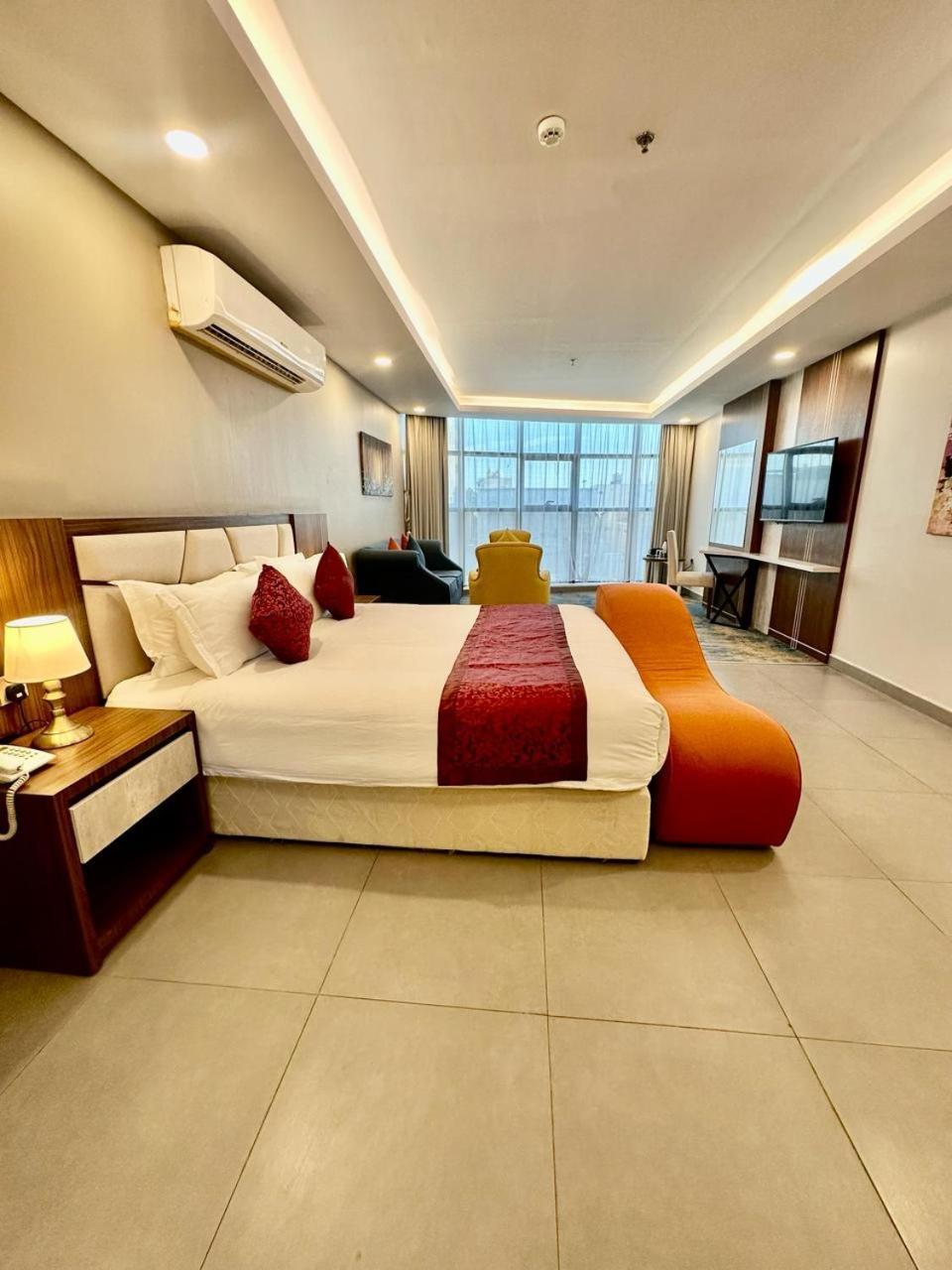 Remaz Suites Hotel Jubail ภายนอก รูปภาพ