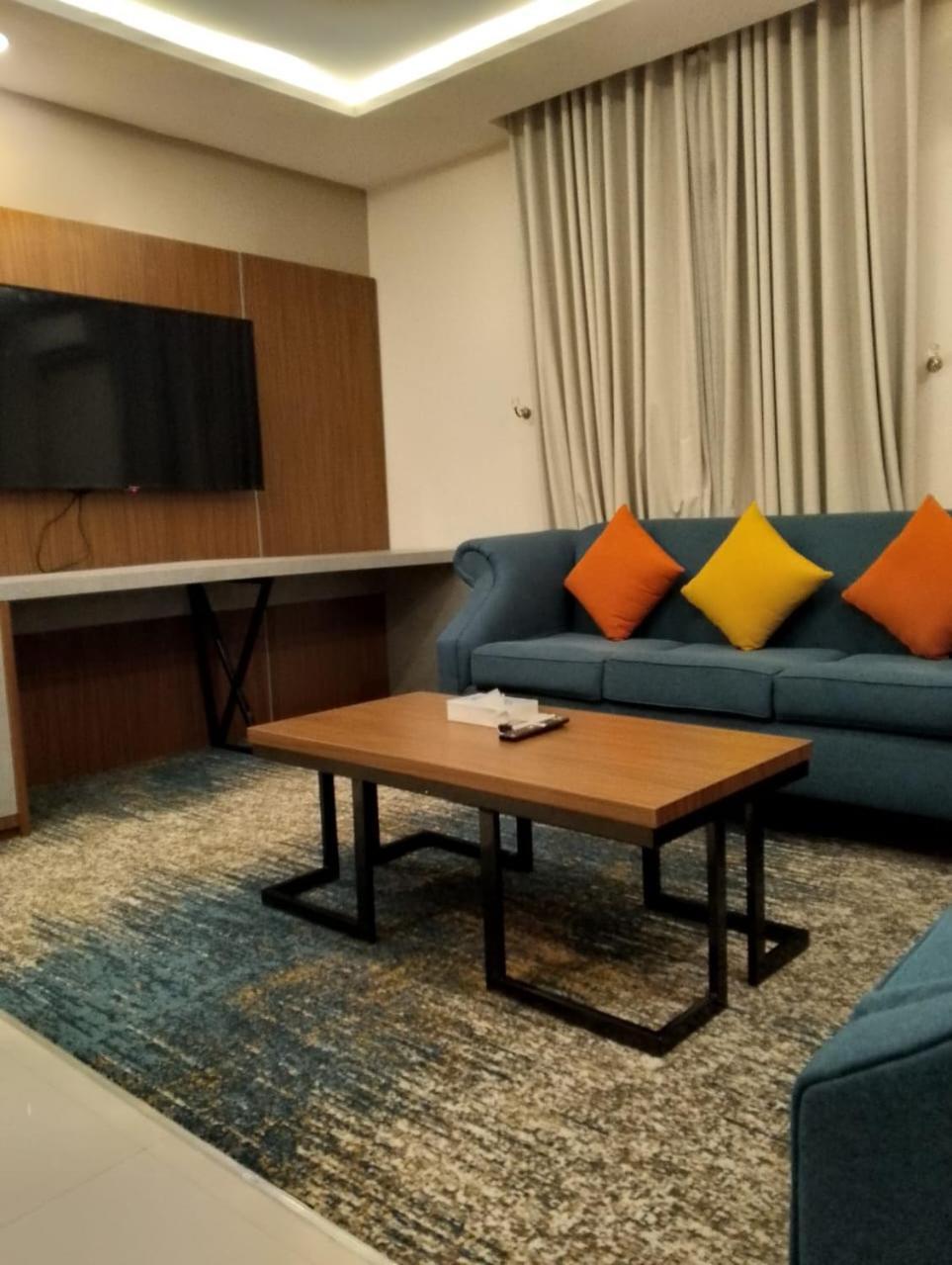 Remaz Suites Hotel Jubail ภายนอก รูปภาพ