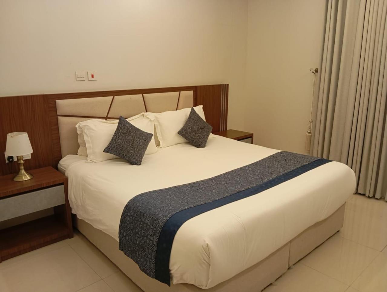 Remaz Suites Hotel Jubail ภายนอก รูปภาพ